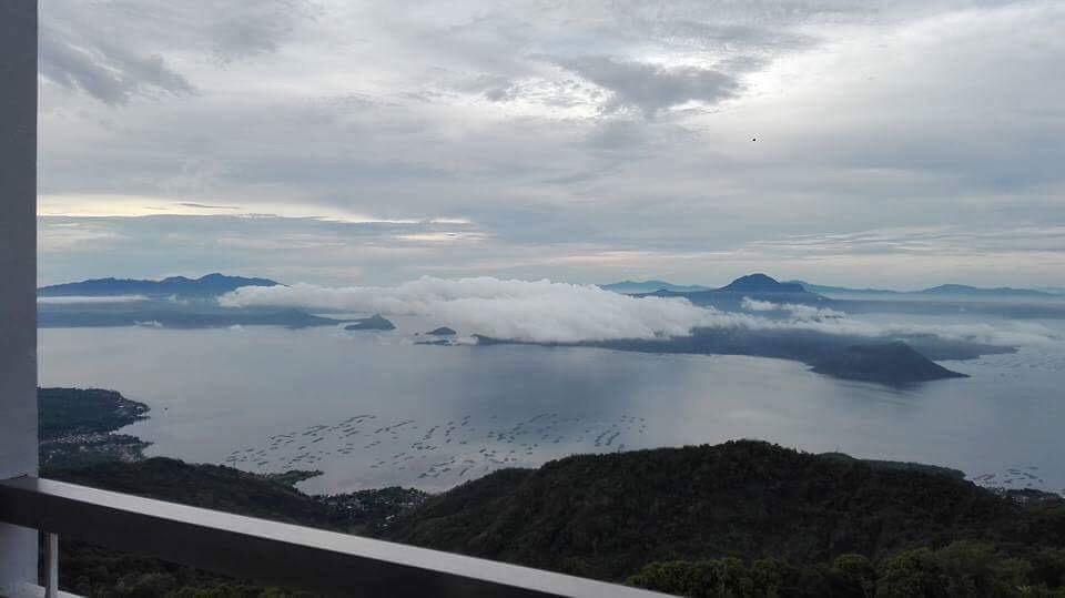 Cozy Staycation Tagaytay At Wind Residences 大雅台 外观 照片